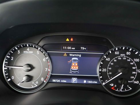 Used 2022 Nissan Armada SL w/ Captain's Chairs Package image 16