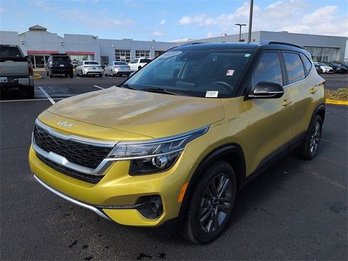 Used 2023 Kia Seltos S image 3