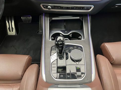 Certified 2022 BMW X7 xDrive40i w/ M Sport Package image 12