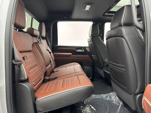 New 2026 GMC Sierra 2500 Denali Ultimate AWD/4WD image 43