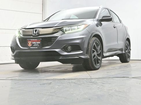Used 2019 Honda HR-V Sport image 29