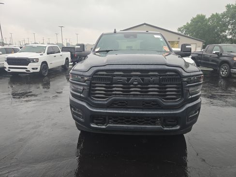 Used 2025 RAM 2500 Big Horn AWD/4WD image 2