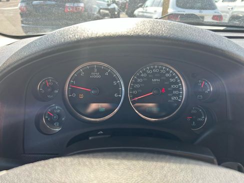 Used 2010 Chevrolet Avalanche LT w/ Regional Value Package image 20