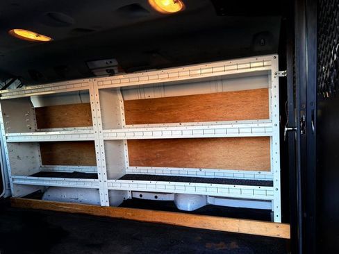 Used 2011 Ford E-250 and Econoline 250 E-250 w/ PWR Group image 12