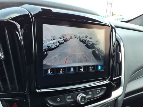 Used 2023 Chevrolet Traverse High Country w/ LPO, Cargo Package FWD image 13