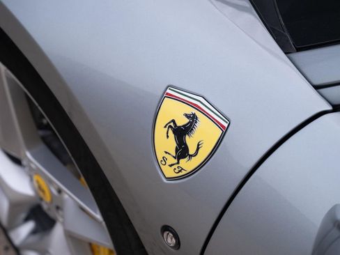 Used 2020 Ferrari F8 Tributo image 16