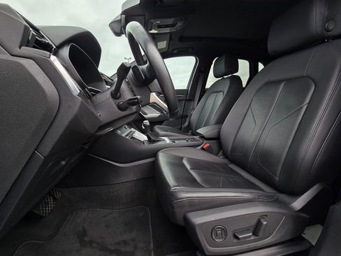 Used 2024 Audi Q3 2.0T Premium AWD/4WD image 23