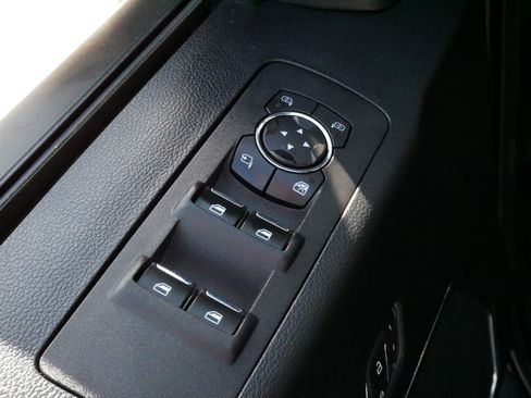 Used 2018 Ford F150 Lariat AWD/4WD image 19