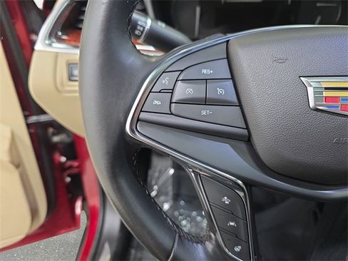 Used 2019 Cadillac XT5 Premium Luxury image 16