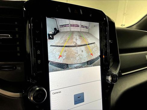 Used 2022 RAM 1500 Big Horn image 30