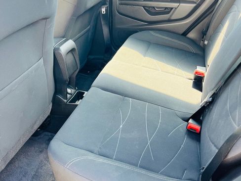 Used 2016 Ford Fiesta SE image 9