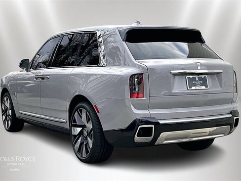 Used 2026 Rolls-Royce Cullinan image 11