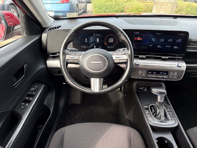 Used 2025 Hyundai Kona SEL AWD/4WD image 29
