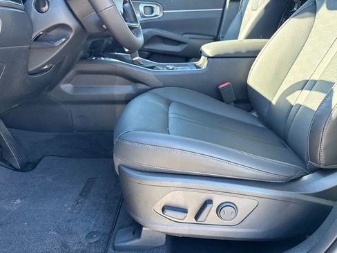 New 2026 Kia Sorento S AWD/4WD image 10