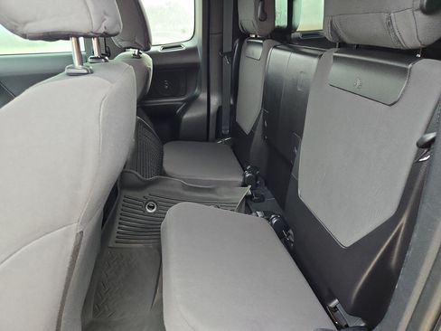 Used 2017 Toyota Tacoma SR5 AWD/4WD image 26