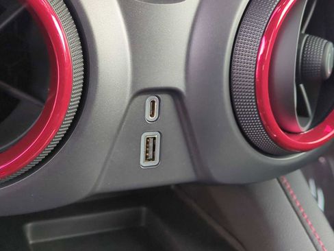 Used 2020 Chevrolet Blazer RS image 32