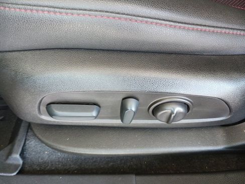 Used 2023 Chevrolet Blazer RS w/ Enhanced Convenience Package image 10