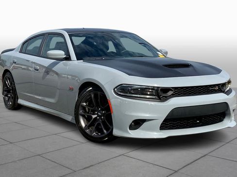 Used 2022 Dodge Charger Scat Pack w/ Plus Group RWD image 3