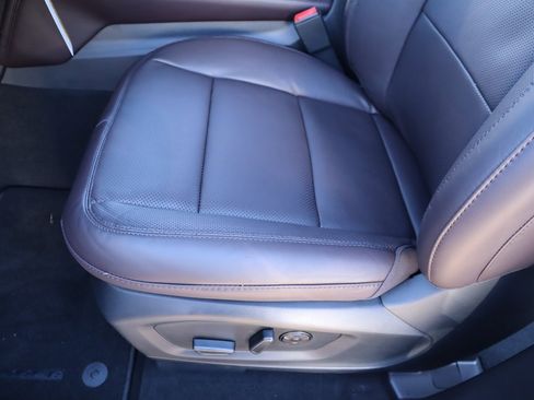 New 2026 Ford Explorer Platinum w/ LUX Leather Package image 12
