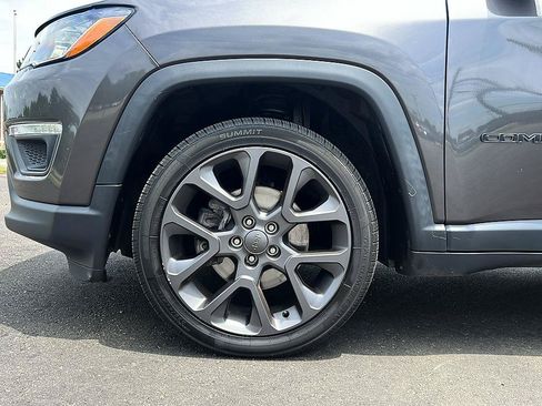 Used 2021 Jeep Compass Latitude w/ Sun and Sound Group FWD image 21