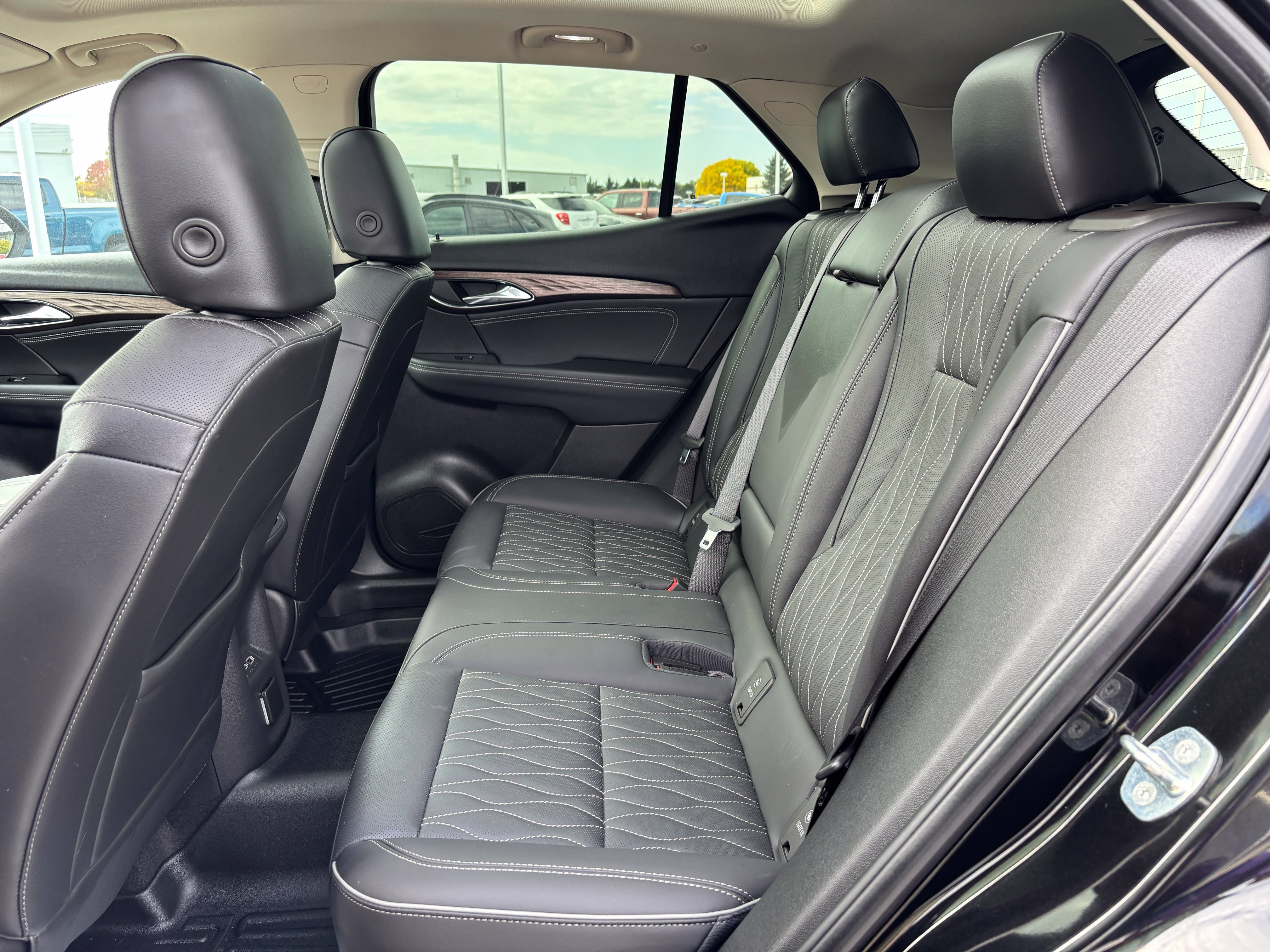 Used 2023 Buick Envision Avenir FWD image 14