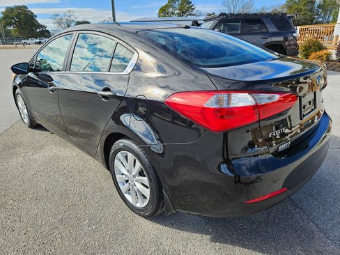 Used 2015 Kia Forte EX image 4