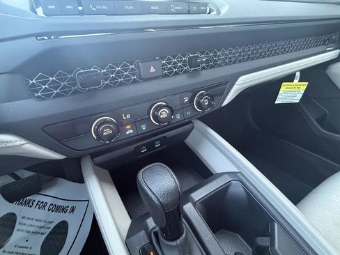 Used 2025 Honda Accord LX image 4