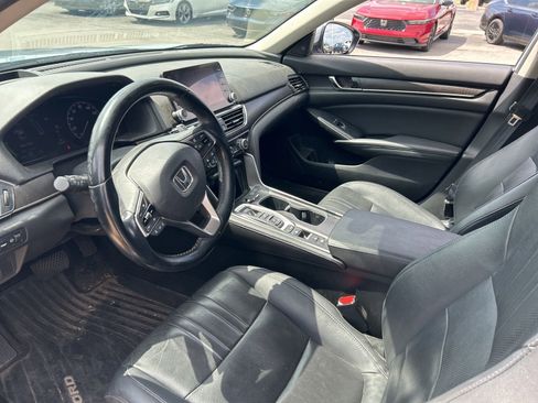 Used 2021 Honda Accord Touring image 10
