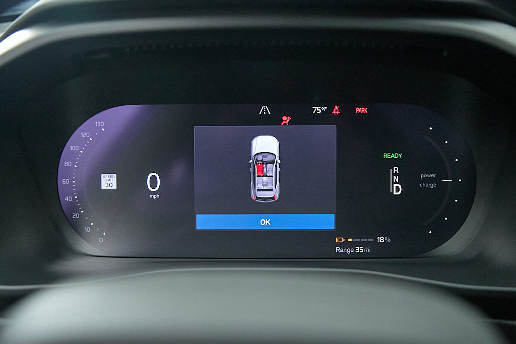 Certified 2023 Volvo XC40 Recharge Plus AWD/4WD image 29