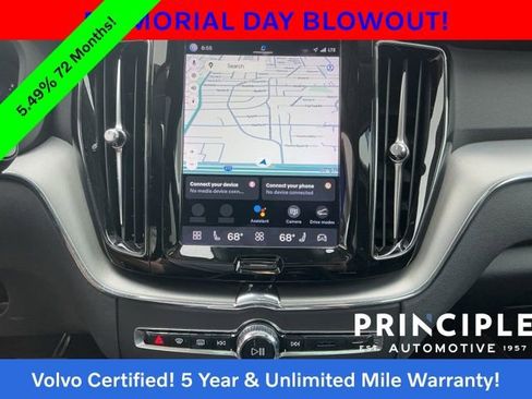Certified 2023 Volvo XC60 B5 Core FWD image 19