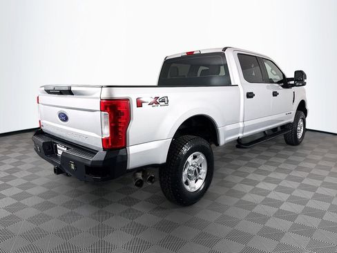 Used 2017 Ford F250 XL w/ Power Equipment Group AWD/4WD image 7