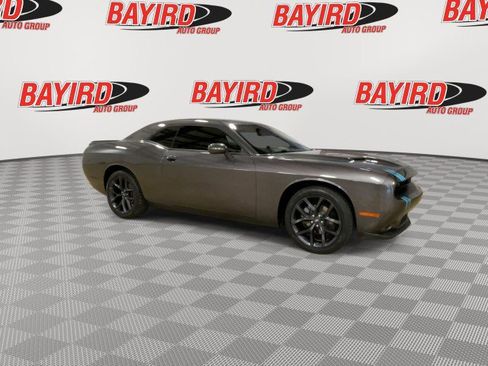 Used 2021 Dodge Challenger SXT w/ Driver Convenience Group image 3