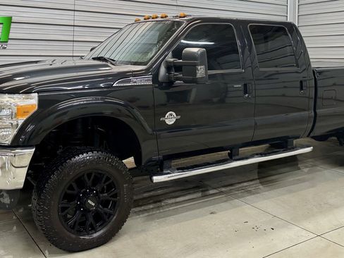 Used 2014 Ford F350 Lariat w/ Lariat Interior Package image 1