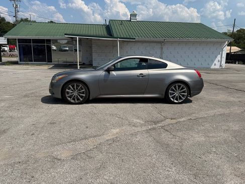 Used 2008 INFINITI G37 Sport w/ Premium Pkg RWD image 3