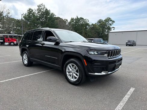 Used 2023 Jeep Grand Cherokee L Laredo w/ Luxury Tech Group I AWD/4WD image 4