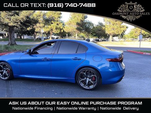 Used 2017 Alfa Romeo Giulia Ti w/ TI 19" Sport Package RWD image 5