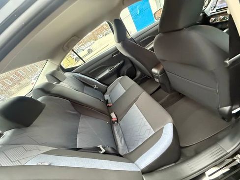 Used 2025 Nissan Versa SV w/ Trunk Package image 17