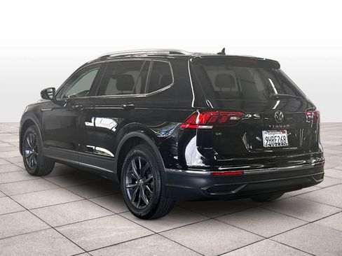 Used 2023 Volkswagen Tiguan SE FWD image 7