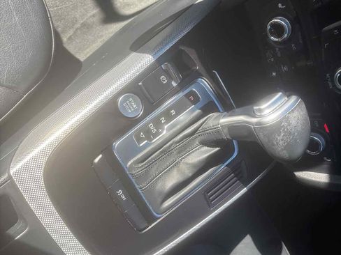 Used 2016 Audi A4 2.0T Premium w/ Convenience Plus Package image 19