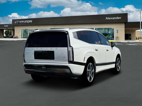 New 2026 Hyundai Ioniq 9 Calligraphy image 7