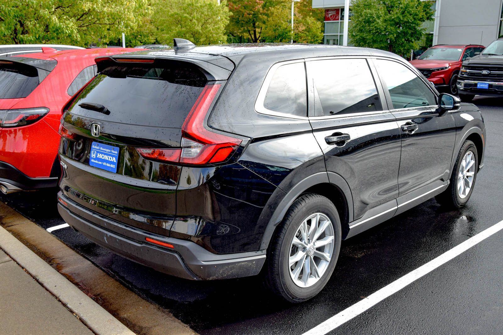 Used 2024 Honda CR-V EX image 5