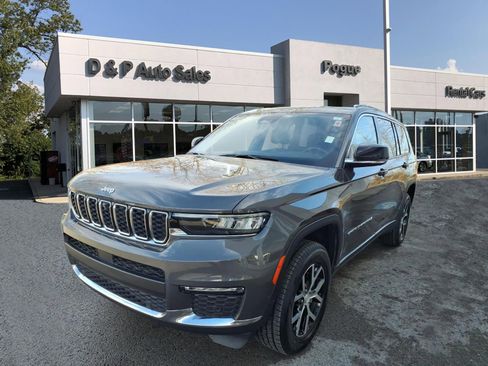 Used 2024 Jeep Grand Cherokee L Limited w/ Luxury Tech Group II image 4