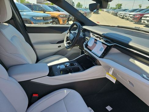 New 2026 Jeep Cherokee Limited AWD/4WD image 10