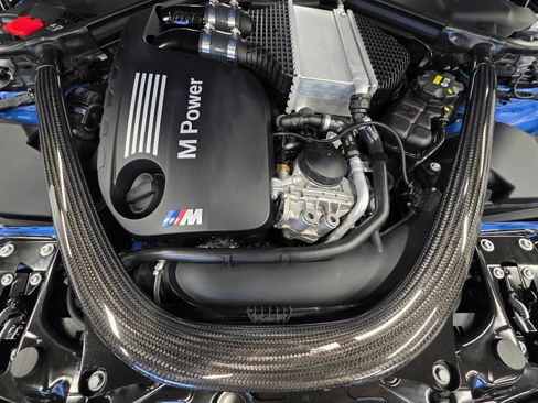 Used 2018 BMW M4 Coupe RWD image 35