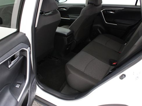 Used 2025 Toyota RAV4 XLE w/ Convenience Package FWD image 28