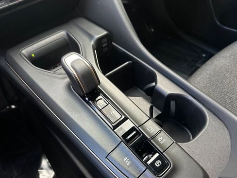 Used 2023 Toyota Crown XLE image 21