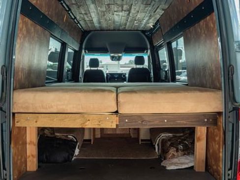 Used 2023 Mercedes-Benz Sprinter 3500 image 16