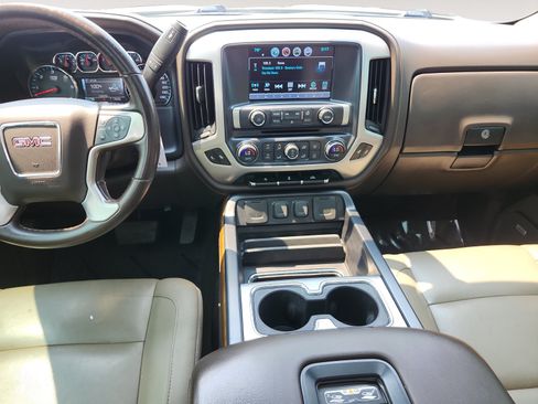 Used 2018 GMC Sierra 1500 SLT w/ SLT Premium Package AWD/4WD image 11