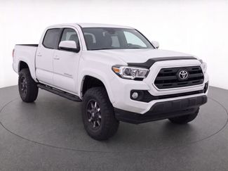 Used 2016 Toyota Tacoma SR5 w/ Towing Package RWD video 2