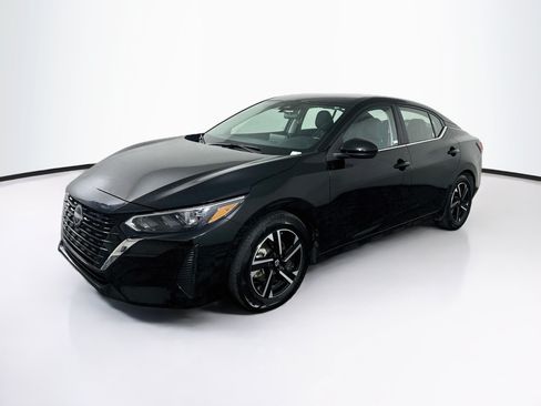 Used 2025 Nissan Sentra SV FWD image 3